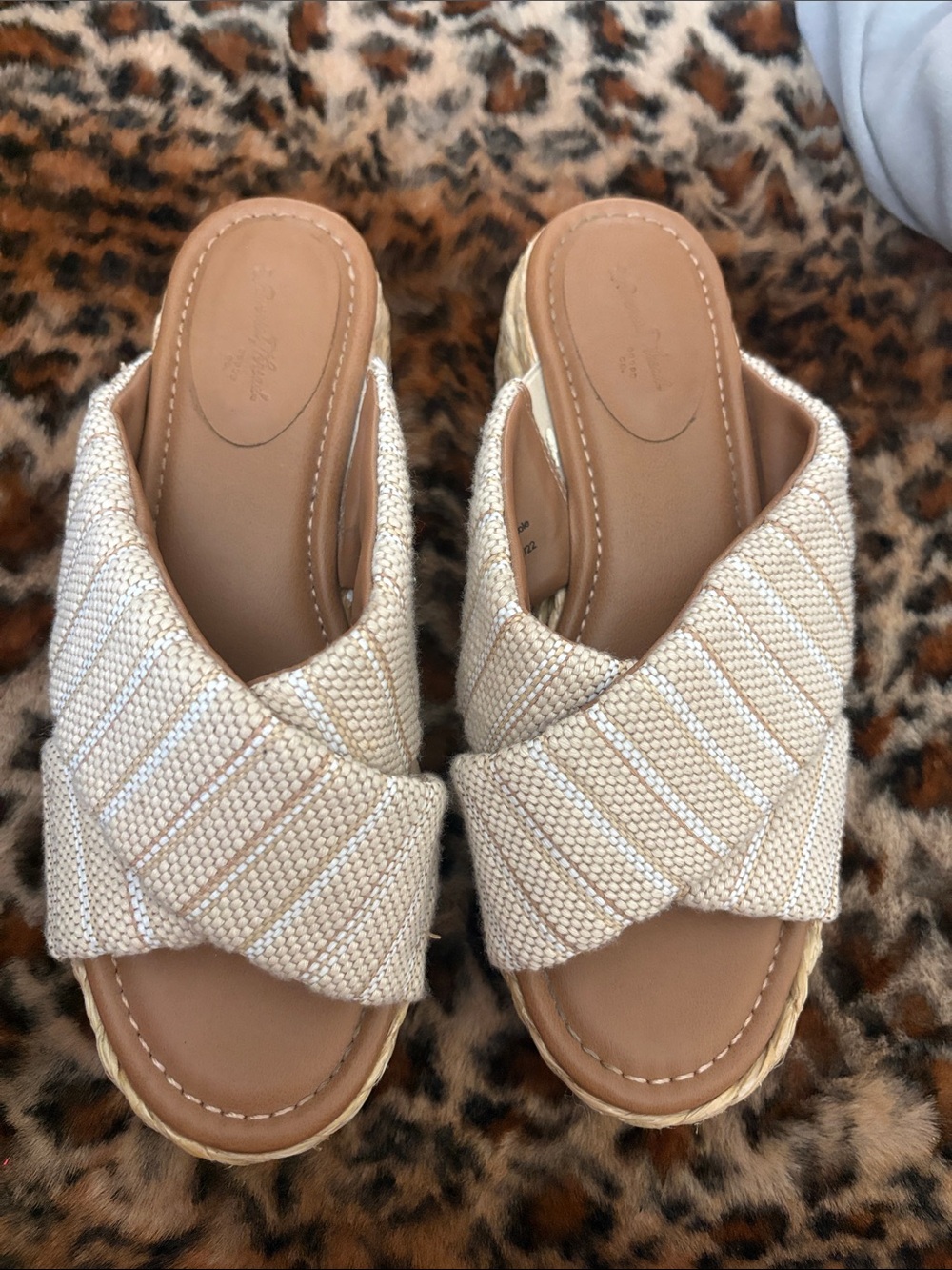 Universal Thread Cream Woven Cross-Band Wedge Slides